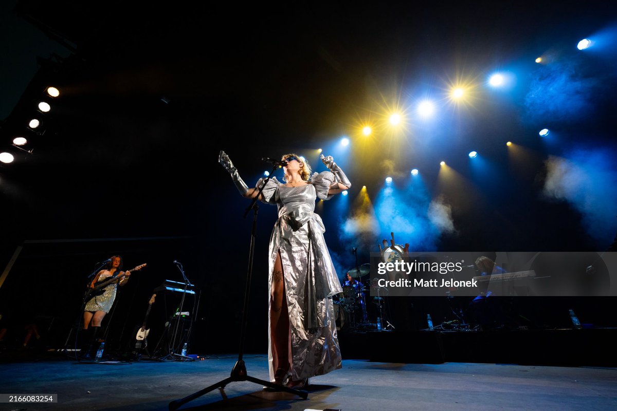 MattJelonek's tweet image. One of my favourite moments of capturing artists are those I’ve not seen or heard before. Danish local, Eee Gee is such talent with an amazing voice. #SydForSolen