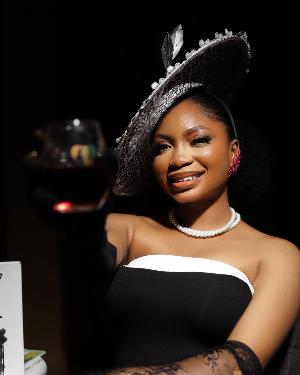 tormeeyberry's tweet photo. Happy Birthday to me🥂
#bbnaijaseason9 https://t.co/ZYhnjkjKrc