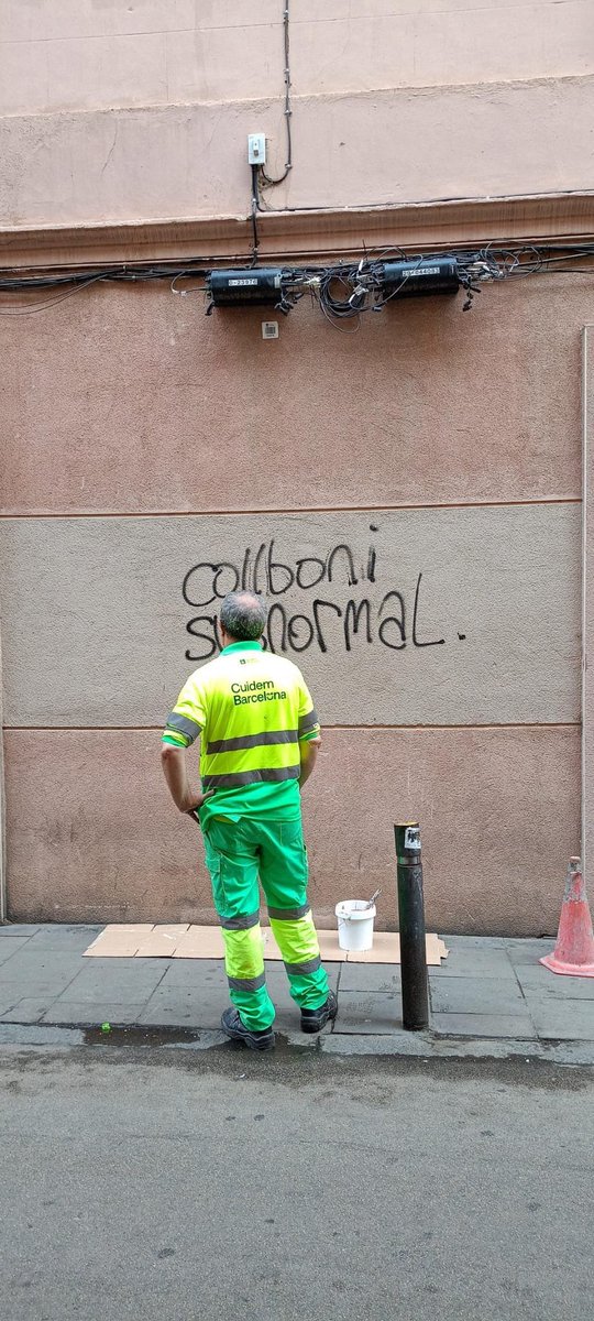 mikis24's tweet photo. Tinc la sensació que en veritat està d'acord i no la vol borrar... tranqui segur que algú la torna a fer en menys de 24h. https://t.co/ZLzq4f9nyh