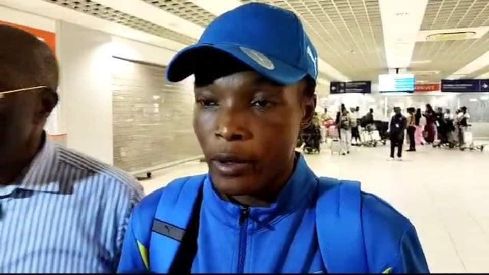 rkitsita's tweet photo. #RDC: les 3 athlètes congolsis ayant participé aux Jeux olympiques de #Paris #2024, sont rentrés à Kinshasa ce mardi en provenance de #Paris. Il s'agit de la boxeuse Brigitte Mbabi, la nageuse Divine Miansadi et du Judoka Arnold Kisoka. https://t.co/TYbOESpzZv
