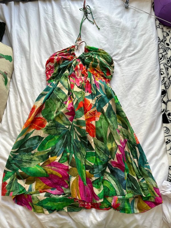 AntoniaLLewis's tweet photo. Lots of new things added to my Vinted #blogger #fashionblogger #fashion #ootd https://t.co/Pv9Qwtnszy https://t.co/OG9CW0pDFg