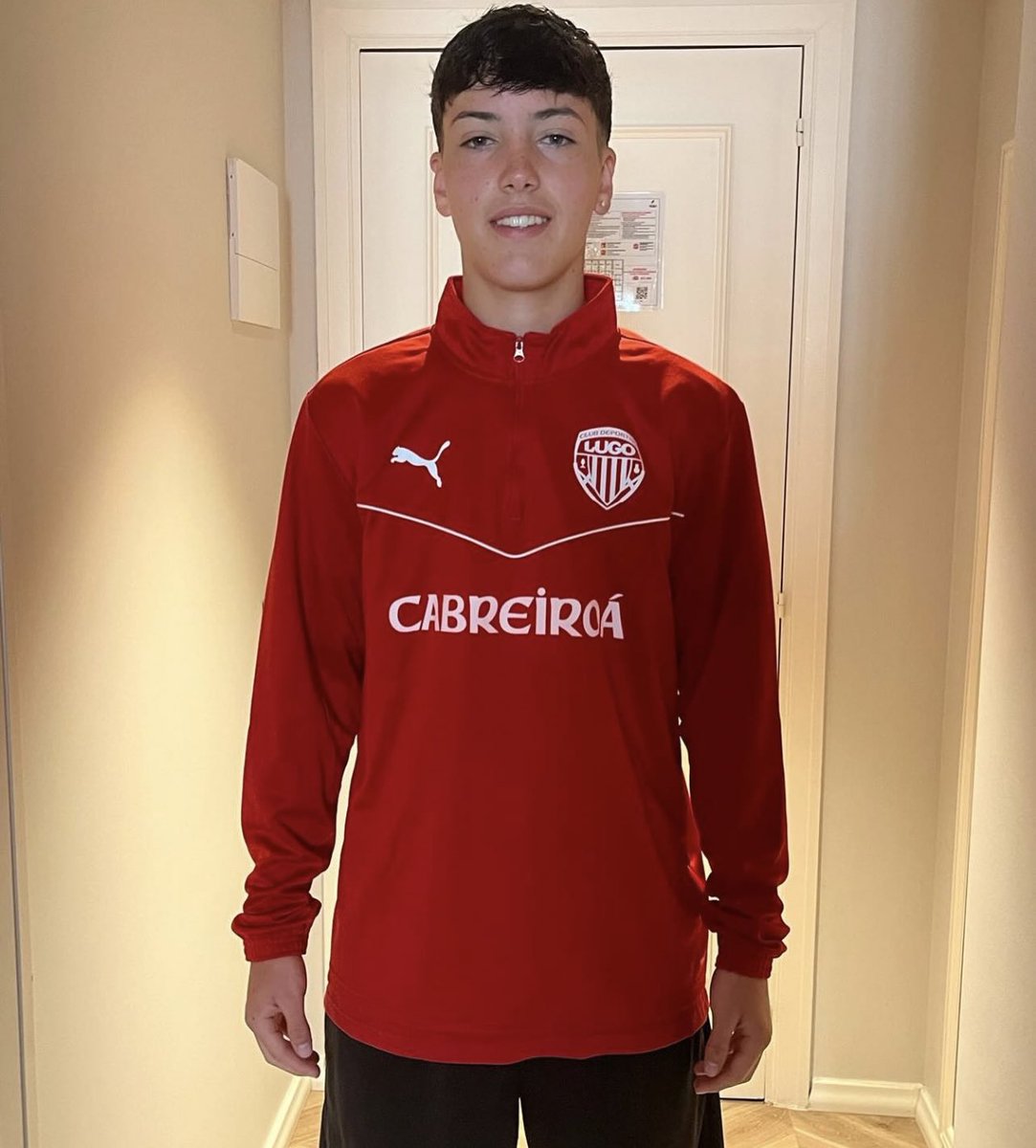 ArnaldoMarrero's tweet photo. 🇵🇷 Otro boricua al @CDeportivoLugo 

Gustavo Colón ha fichado por el equipo juvenil del Lugo. Llega gracias al Proyecto JDB donde los Antonetti son clave y pieza fundamental.

Ahora podrá seguirle los pasos a su compatriota y amigo @leanantonetti 🇵🇷🔥 https://t.co/TVCm69XSKu