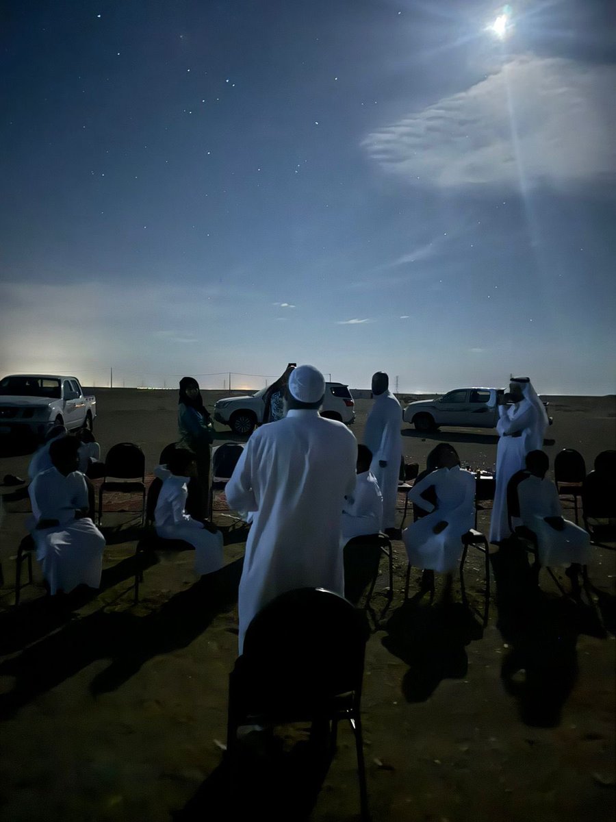 ضمن فعاليات #هاوي 🇸🇦
أقام نادي مكوك الفضاء اليوم فعالية فلكية #شهب_البرشاويات 
وحضر عدد من السائحين من الجنسيات المختلف

وتضمنت الفعالية ندوة فلكية عن تاريخ النجوم العربي السعودي لشيخ لافي الجهني.