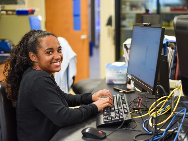 This summer, two students with hearing loss are part of a research team investigating solutions to preserve or restore hearing or inner ear function.👂 
Read more about the students' experience in the hearing center: alumni.creighton.edu/news-events/ne….