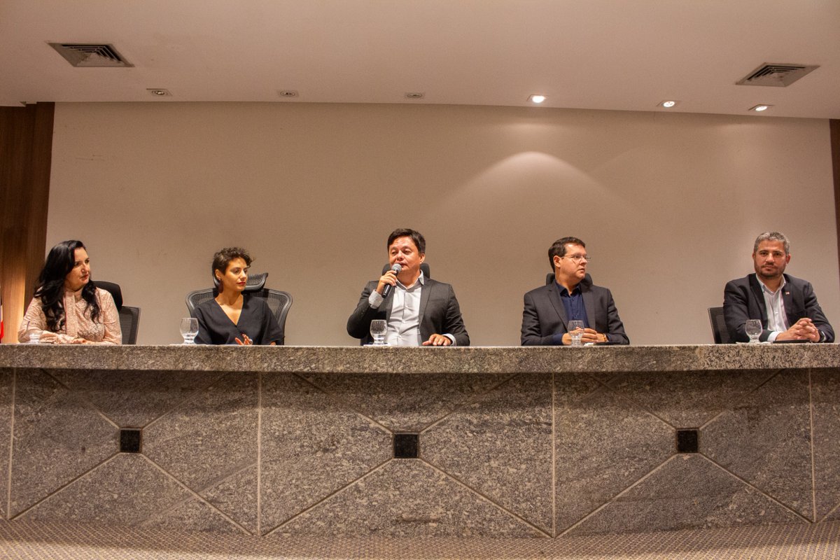 ViniciusFerroC's tweet photo. Participei do evento "Gestão e Inovação no Maranhão", promovido pela Sead, em parceria com o Ministério de @gestaogovbr. Celebramos os avanços alcançados e debatemos estratégias para uma gestão ainda mais eficiente. Parabéns ao secretário Guilberth Garcês e toda sua equipe! https://t.co/2gNBI1RUZg