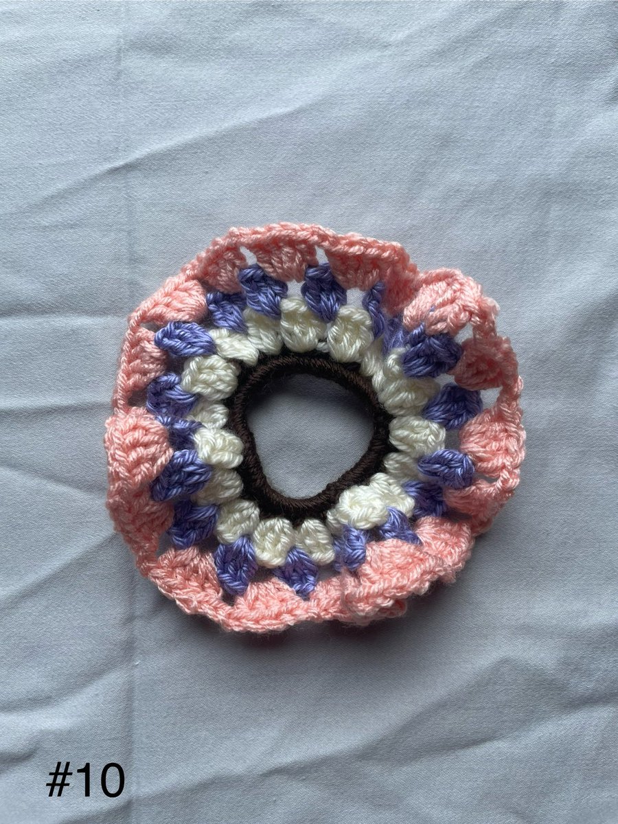 321errorcode's tweet image. #10 “the dress” scrunchie

🧡💜🤍🤎peach, lavender, cream, and brown ruffle style scrunchie 

$13 + shipping