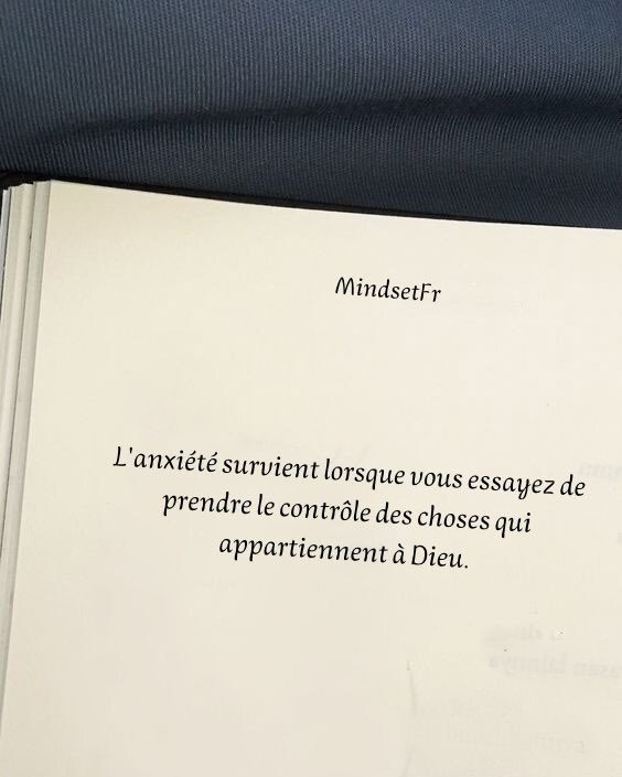 Mindset_FR's tweet photo. N'essayez pas de comprendre les choses qui échappent à votre contrôle. https://t.co/3U8nX6ADd3