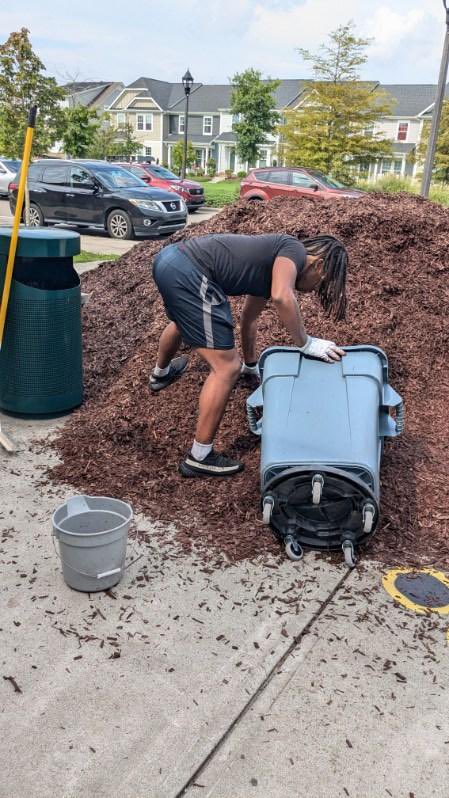 BellMichelleT's tweet photo. Thank you to the @RamsFootballNC @RolesvilleRams  for helping us spruce up around @River_Bend_MS. Servant leadership starts early. #trainthemup #boystomen https://t.co/9ouTTNYWae