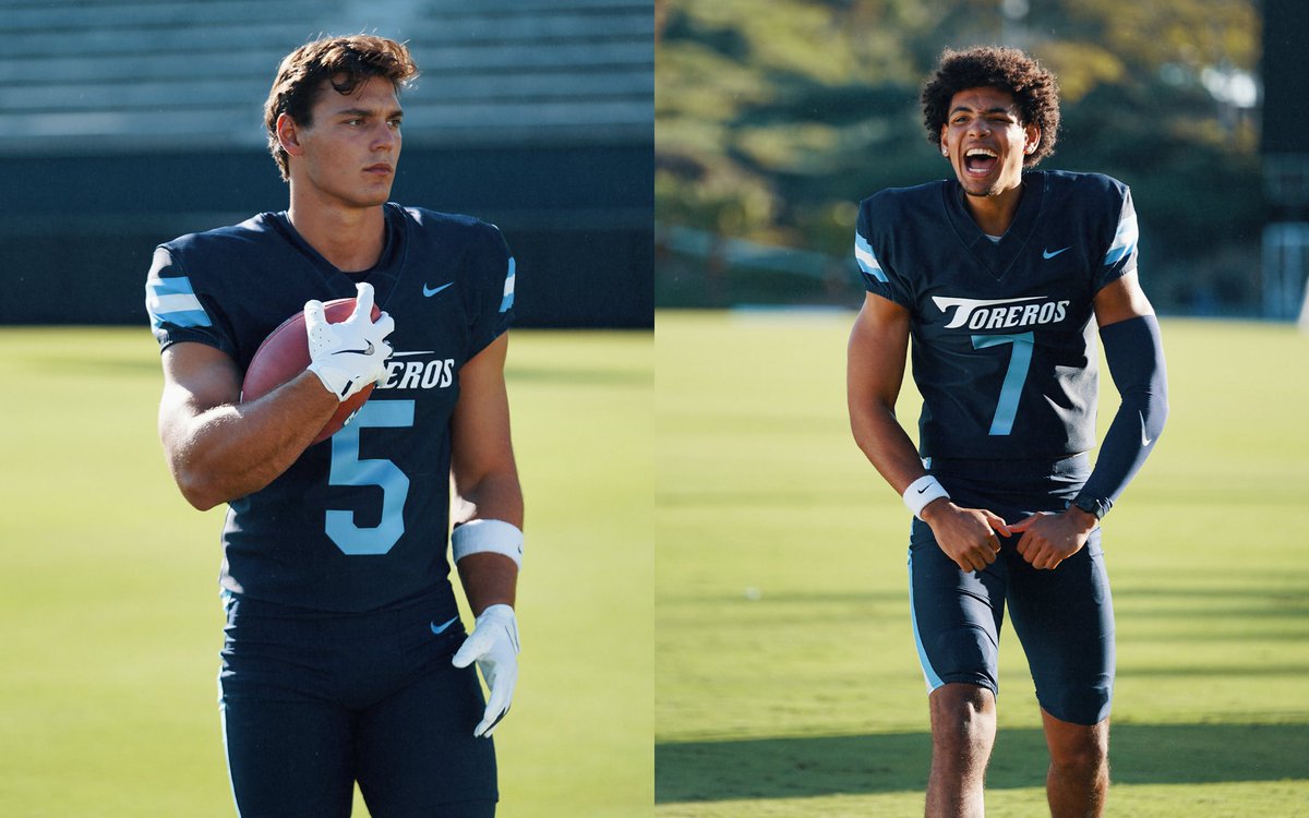 USDFootball's tweet photo. Almost time ⌛️

#GoToreros https://t.co/itKWQuL5Xh