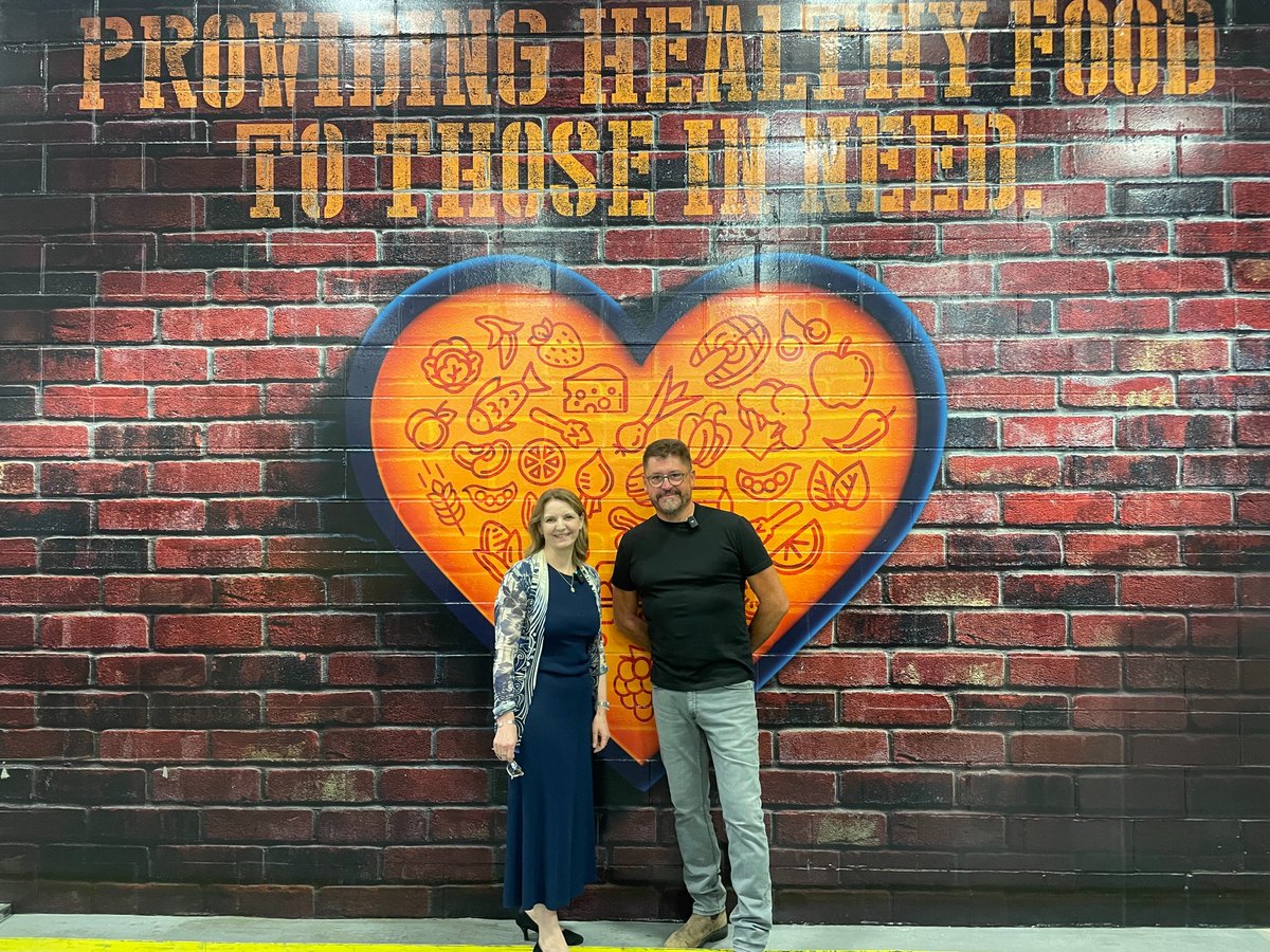 Laura Jones tweet media