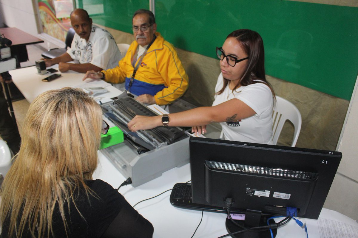 Comando Búho tweet media