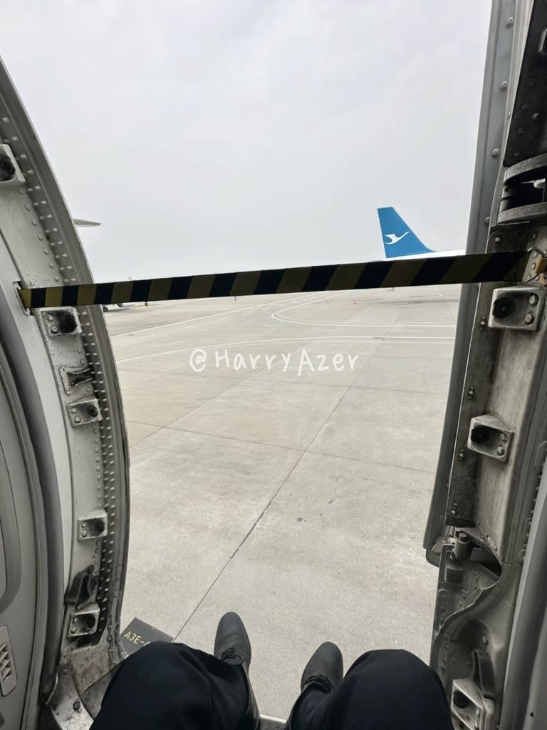 HarryAzer2's tweet photo. 班太早，整个人怨气比鬼也重，来个黑咖吧😤 https://t.co/jXZcgVism1