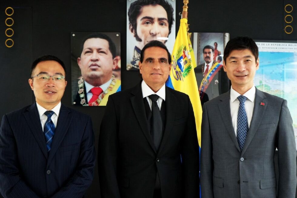 Venezuela y China impulsan desarrollo binacional con inversiones estratégicas 
Vía Fusernews.com 
fusernews.com/venezuela-y-ch…