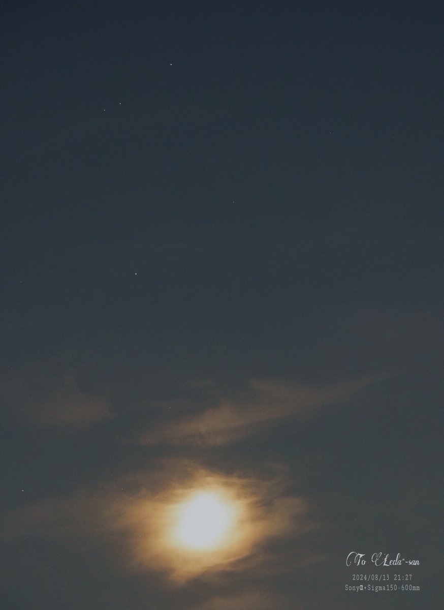 roseleonliliy78's tweet photo. #moon #ツキ #同じ月をみている #月 #月がきれいですね
🌕2024/08/13🌙旧暦:07/10
🌹撮影📸🔭21:27
お月様🌕✨🌓✨は蠍座︎ (︎♏︎)🦂#Scorpius にいます❤️🔥
#Acrab 🌟#Jabbah🌟と #Fang🌟とうつってまして
🌓位置はπ星 #Fang🌟の横
🔭📸🌕✨(*´˘`*)ꀿªᵖᵖᵞ˚❁。.・🌸💗🦢
(ㅅ´ ˘ `)💗✨ https://t.co/JxazlxcTv4