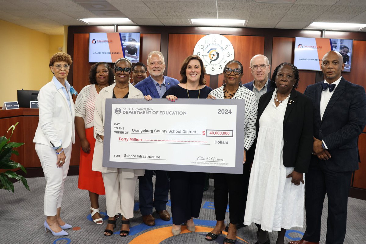 ocsdsc's tweet photo. Tonight, State Superintendent Ellen Weaver announced a $40M grant to build a new Robert E. Howard Elementary School. This is a huge leap forward for our students and families. Big thanks to Superintendent Weaver and the General Assembly! Stay tuned for more details! https://t.co/vHGbgRaYbl