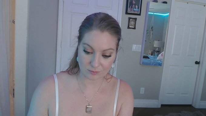 Veronica Weston is live now! https://t.co/zpIEIEzCrS https://t.co/0UyE9qaHXI<a href="/tag/myfreecams"class="tags"><span>#myfreecams</span></a>