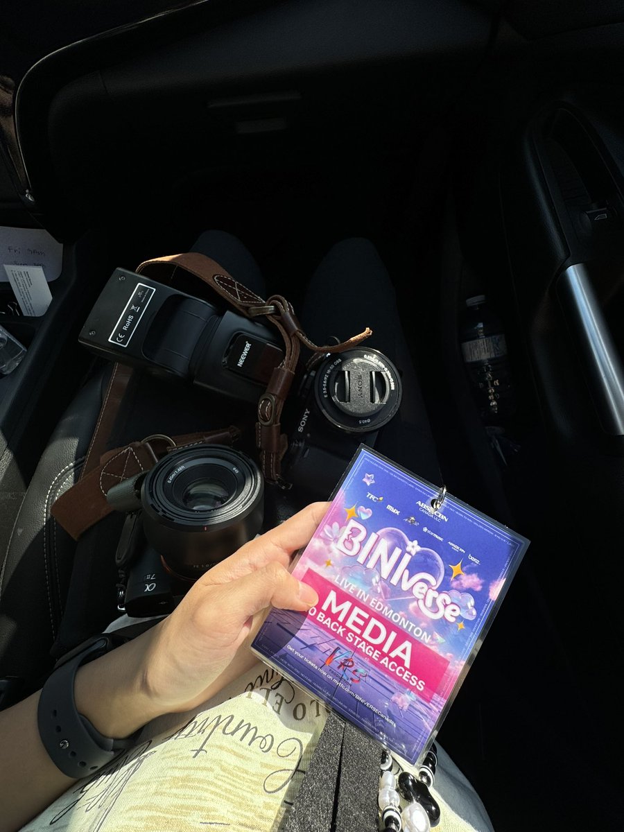 Just to make things clear, official photographer po ako sa BINI concert here in Edmonton so I had my camera inside, running all around the venue, to get the best shot of the girls.

PS: FYI professional cameras are not allowed in concerts unless you're a official Photog :)