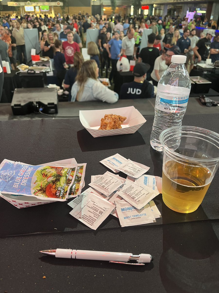 chriskerber's tweet photo. All I need. @budlight, and the rest to judge 12 different dry rubbed wings!! No need for the @TUMSOfficial yet but they are at the ready!! And no. No dressing to judge the quality. #WingDing @UCPHeartland https://t.co/6PcQEpPVtb