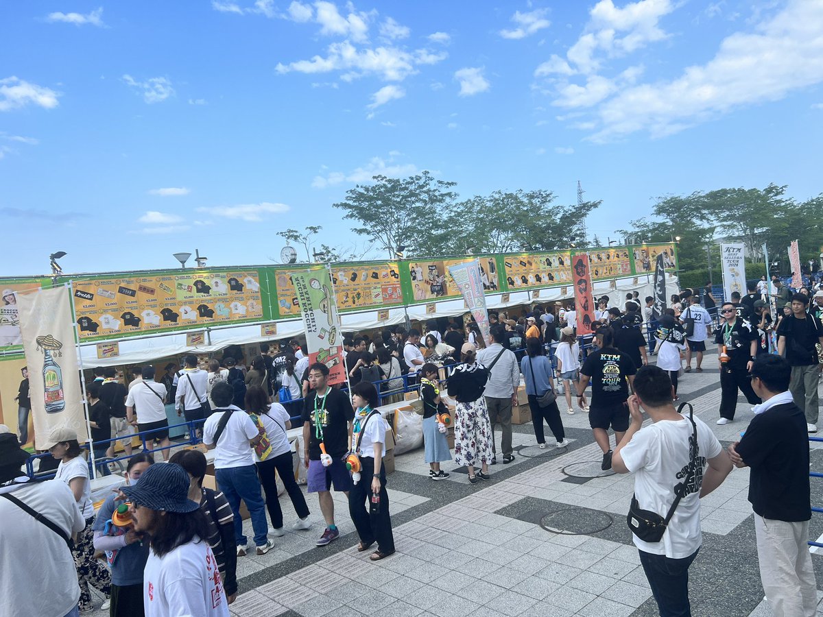 今年は結局仙台のみ…
もし代々木取れてても台風で仕事になったから結果オーライ。
#ケツメイシ