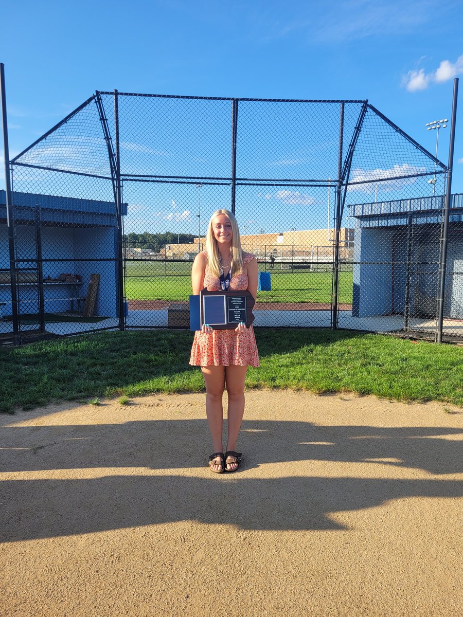 NPsoftball Team24
Bella Nunn receiving her 
PIAA 6A State Pitcher of the
Year Plaque.