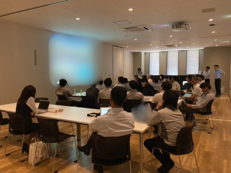 nippon_ps's tweet photo. 【#NPSニュース】
先日、グループ会社である㈱SYMMETRY @symmetry_dtc との交流研修会を開催し、今後どのように #デジタルツイン を活用した事業を発展させていくのか、意見を交わしました‼️
橋のプロフェッショナル企業とデジタルツインのスペシャリストたち、どんな化学反応が生まれるか乞うご期待✨ https://t.co/OOkp43VrDh