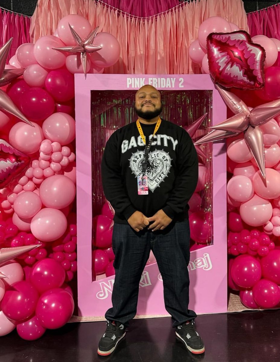 taythastargirl's tweet photo. happy birthday to Gag City's finest...JUICE aka Ju-Man aka Keep Me Rollin Juiceeee π
πππ₯³ππ may God kee blessing you and the Barbz THANK you for everything you've done for Nicki and her music! #blessings #AlabamaMade πβ€οΈ https://t.co/mhkTIEcIuW