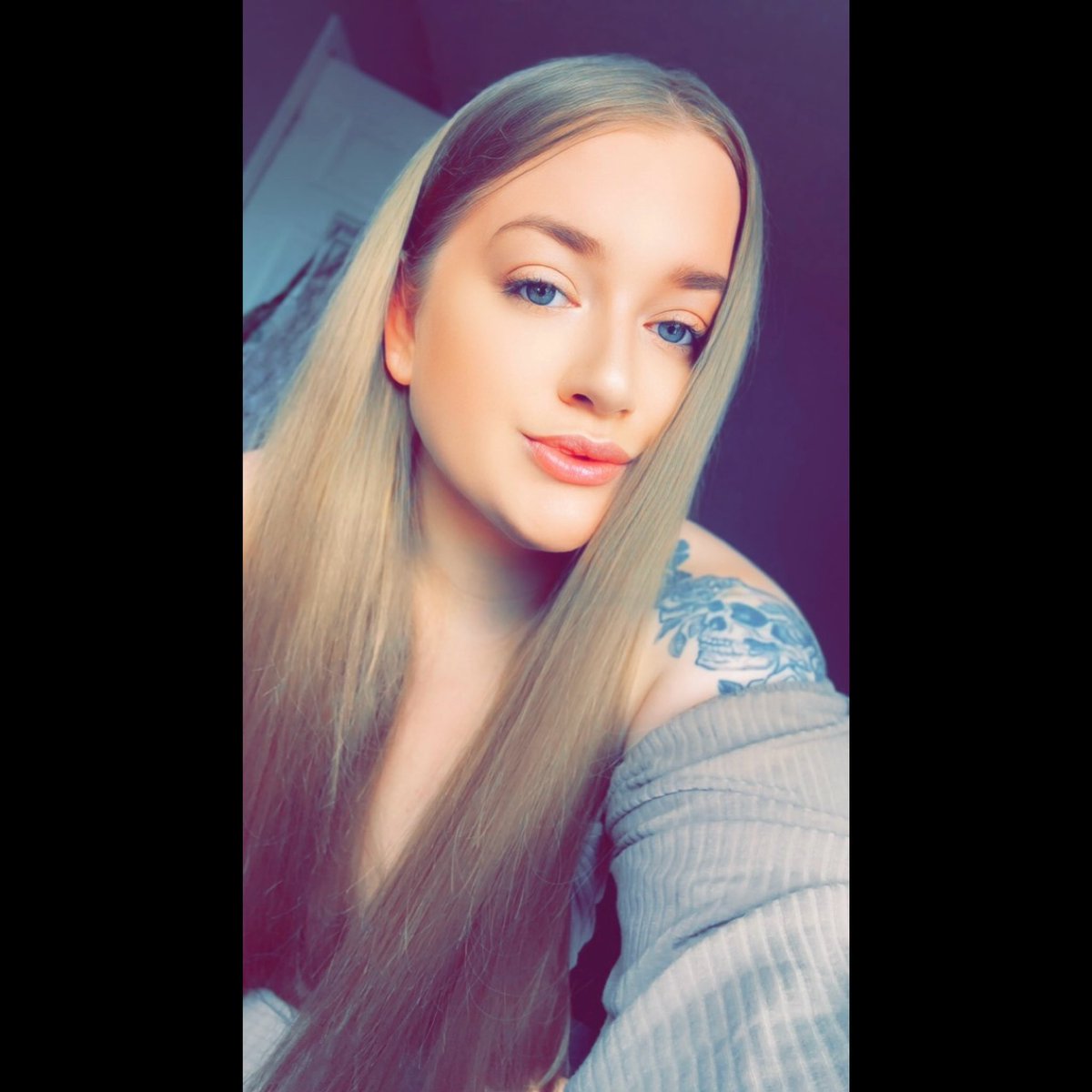 instagram.com/pink.girlxchlo…