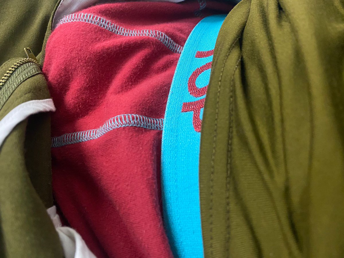 Sabageboy02024's tweet photo. ¿Te gustan mis tops? A mí me gustan pero me gustan cuando me los sacan... te gustaría? https://t.co/kA57wZ5jvT