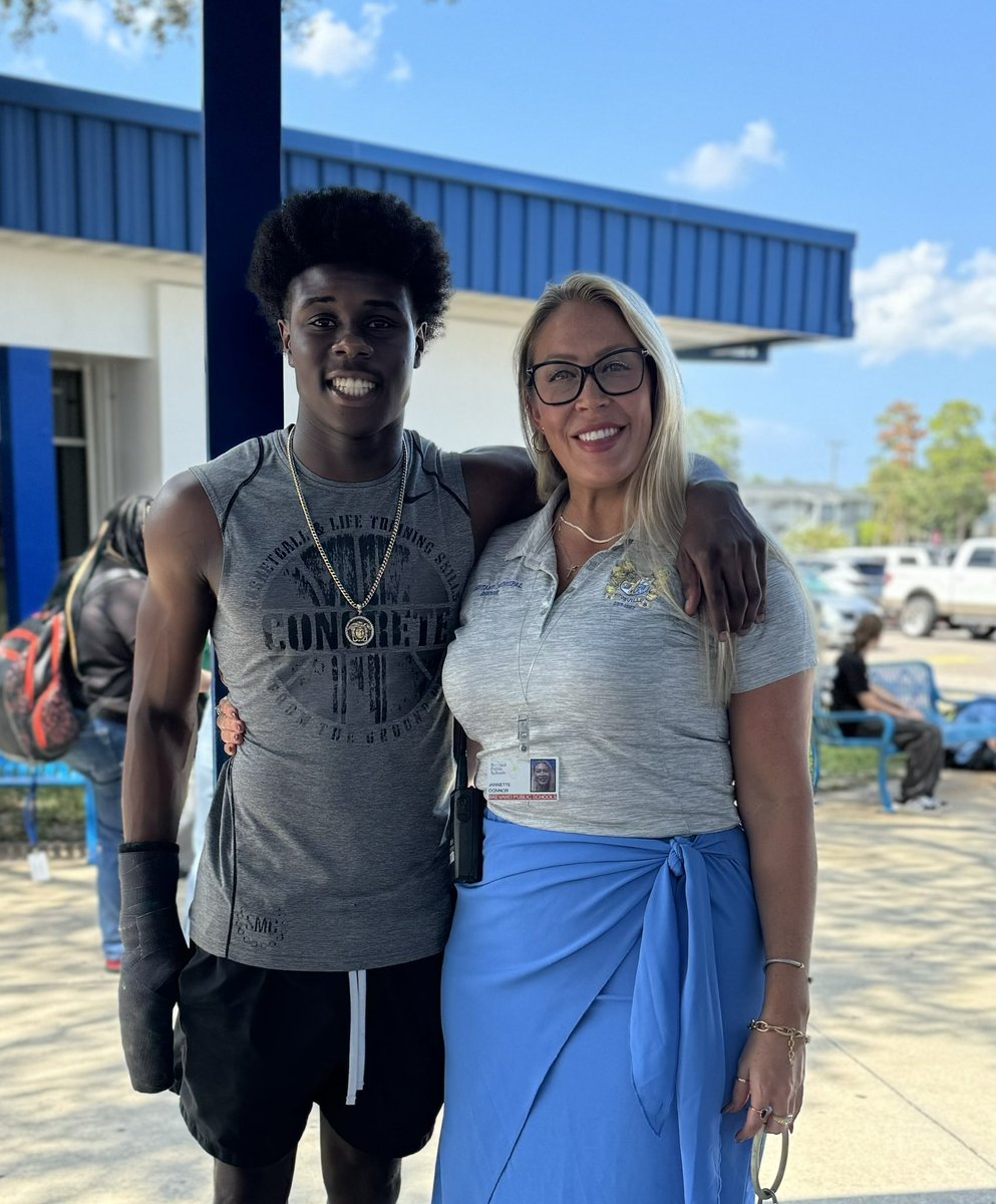 The best surprise at dismissal. So very proud of you Ray! I can’t wait to see all that you accomplish at the next level. Sky is the limit at <a href="/URGFootball/">RioFootball</a> under <a href="/Coach_QWilson/">Quincy Wilson</a> leadership! Stay in touch! 💙💛