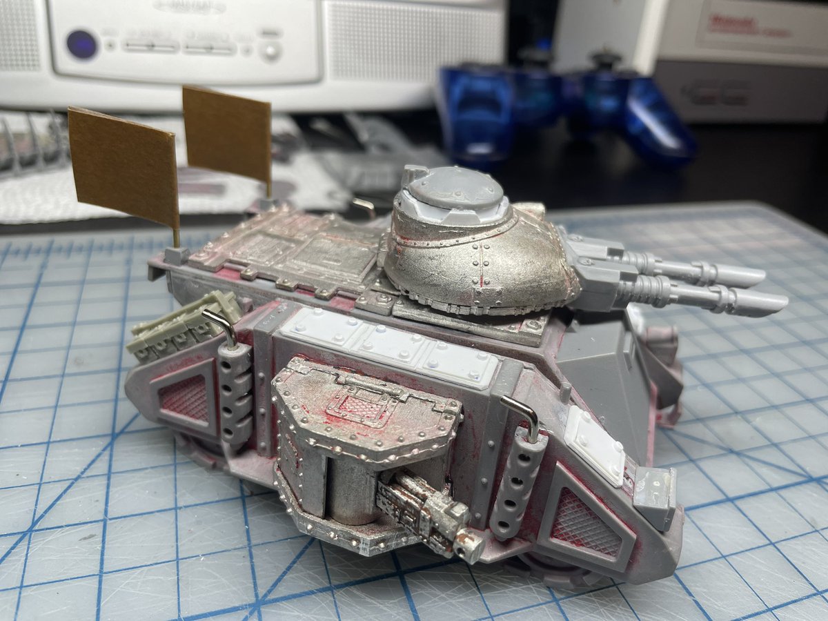 Velox_Mortis's tweet photo. Ever closer to being ready for paint.
#oldhammer #rhino40k #warhammer40000 #2ndedition40k #warhammercommunity #miniatureconversion #predatortank https://t.co/xrPPRLnuIG