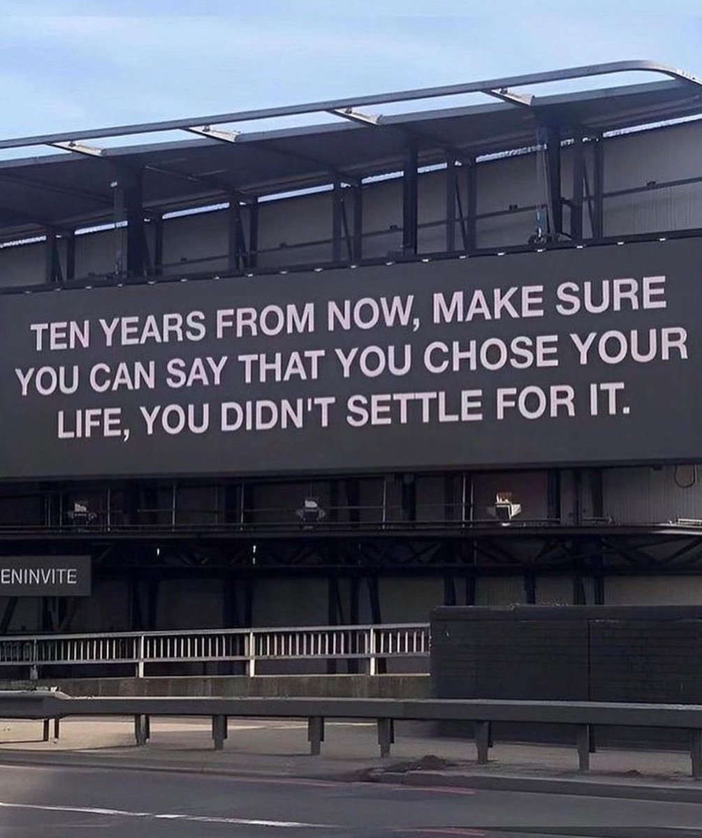 chinorrackz's tweet image. Mastered the business! Mr.GetSh*tDone #ykihadtodoubleit