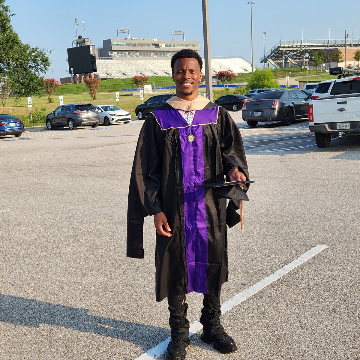 chinorrackz's tweet image. Mastered the business! Mr.GetSh*tDone #ykihadtodoubleit