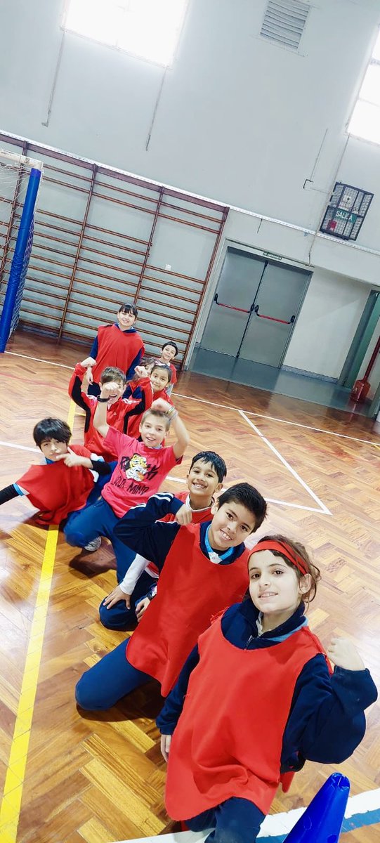 CarlosSteeb's tweet photo. ¡4 y 5 grado T.T.  súper copados con el primer día de interbandos! https://t.co/pLlb9LopVI