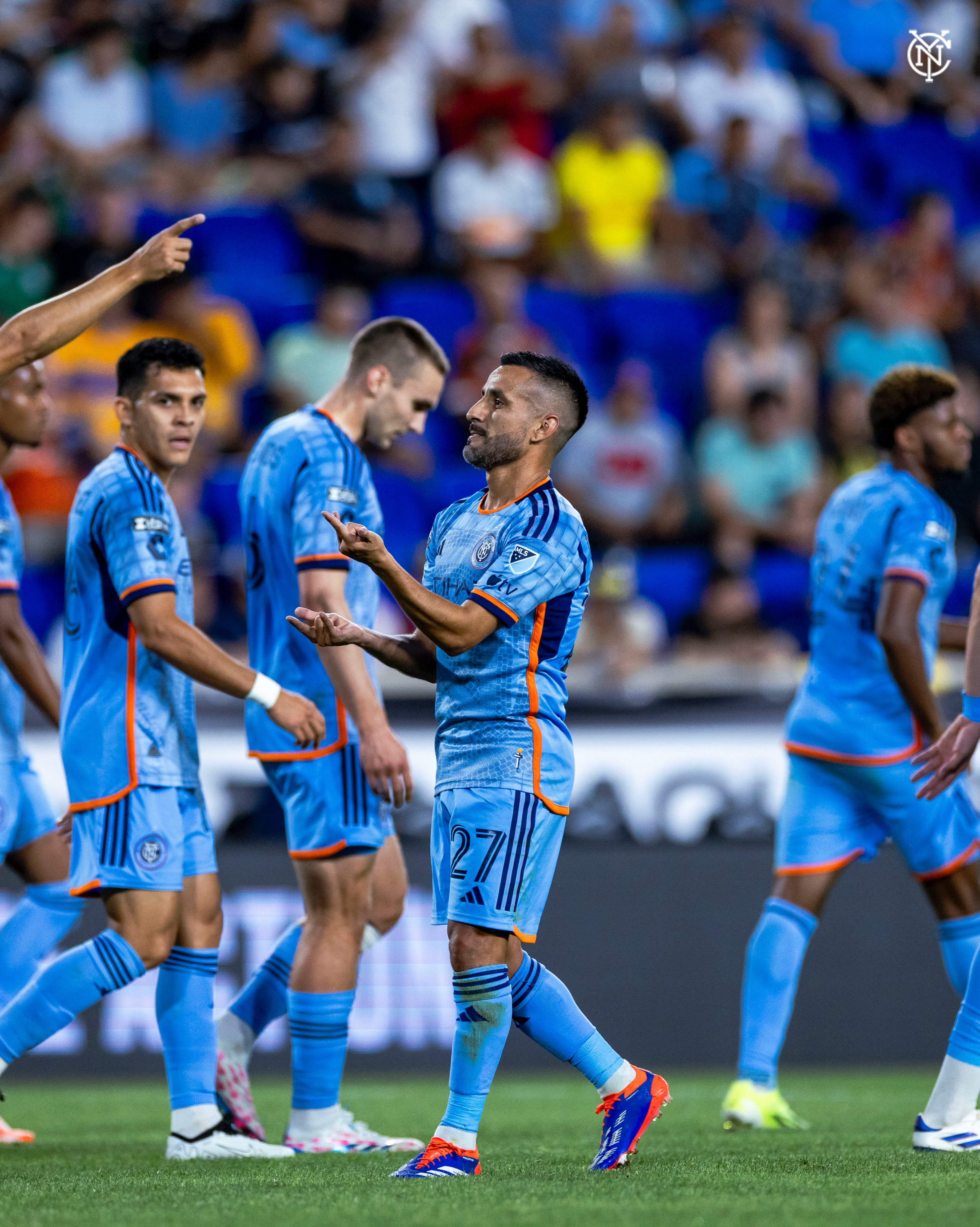 Maxi celebrating after his goal. 
