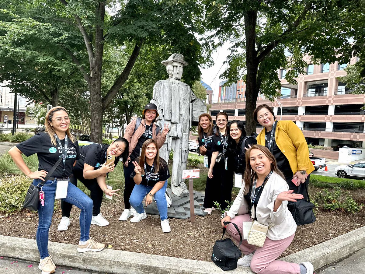 millendez30's tweet photo. Team 4 
Find the "Pursuit of Happiness" Truly Happiness is free yet Priceless. We don't have the best of everything yet, but we make the best of everything now.
@ParticipateLrng 
#PLOrientation2024
#UnitingOurWorld https://t.co/SGD2aiA5Ls