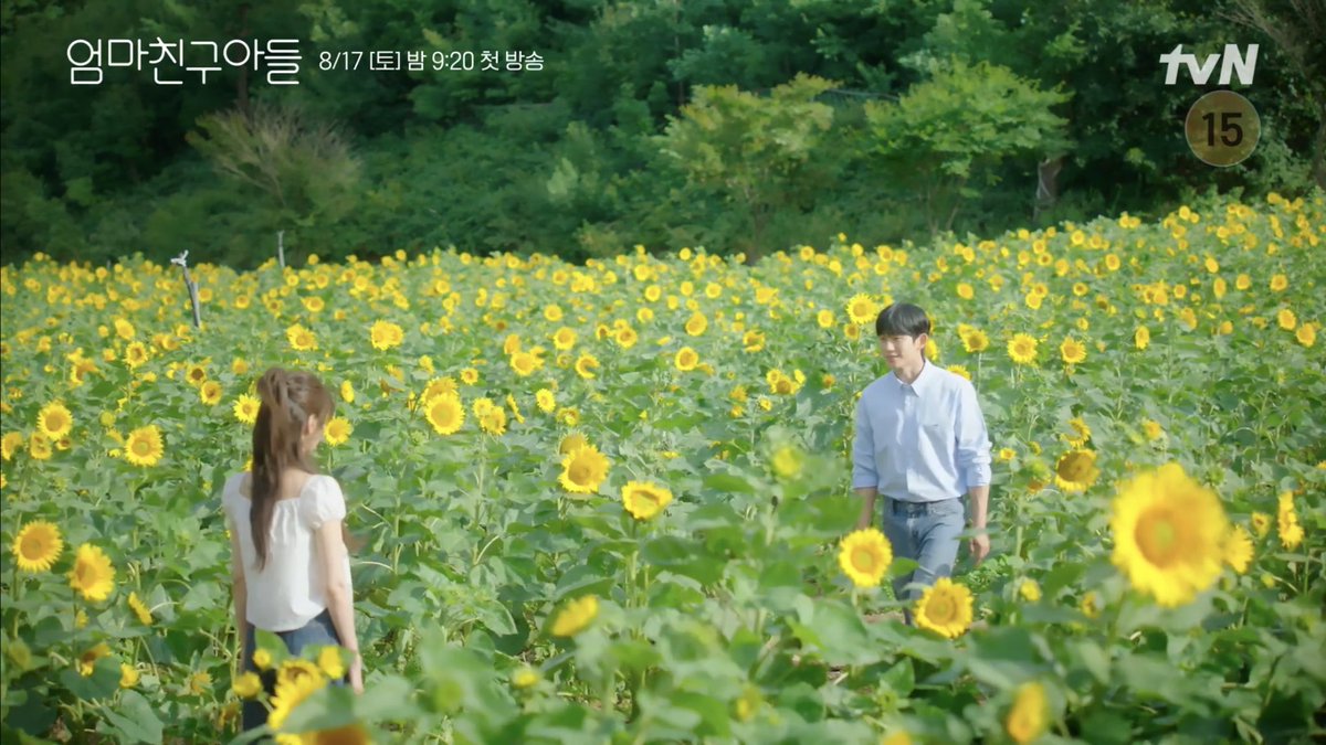 kdrama_menfess's tweet photo. •kdm• GUYS KALIAN HARUS LIAT INI, KOCAK BANGET BISA MIRIP GITU  😭🤣
https://t.co/rJW0Z8VIOK