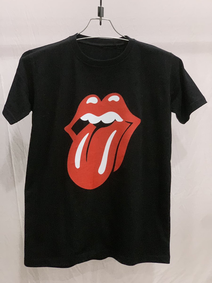 FlamesTees's tweet photo. The rolling stones!!
Get your Tshirt customised 
#flamestees #Nepal #TheRollingStones #customise #tshirt #printable https://t.co/yWvyHMD58k