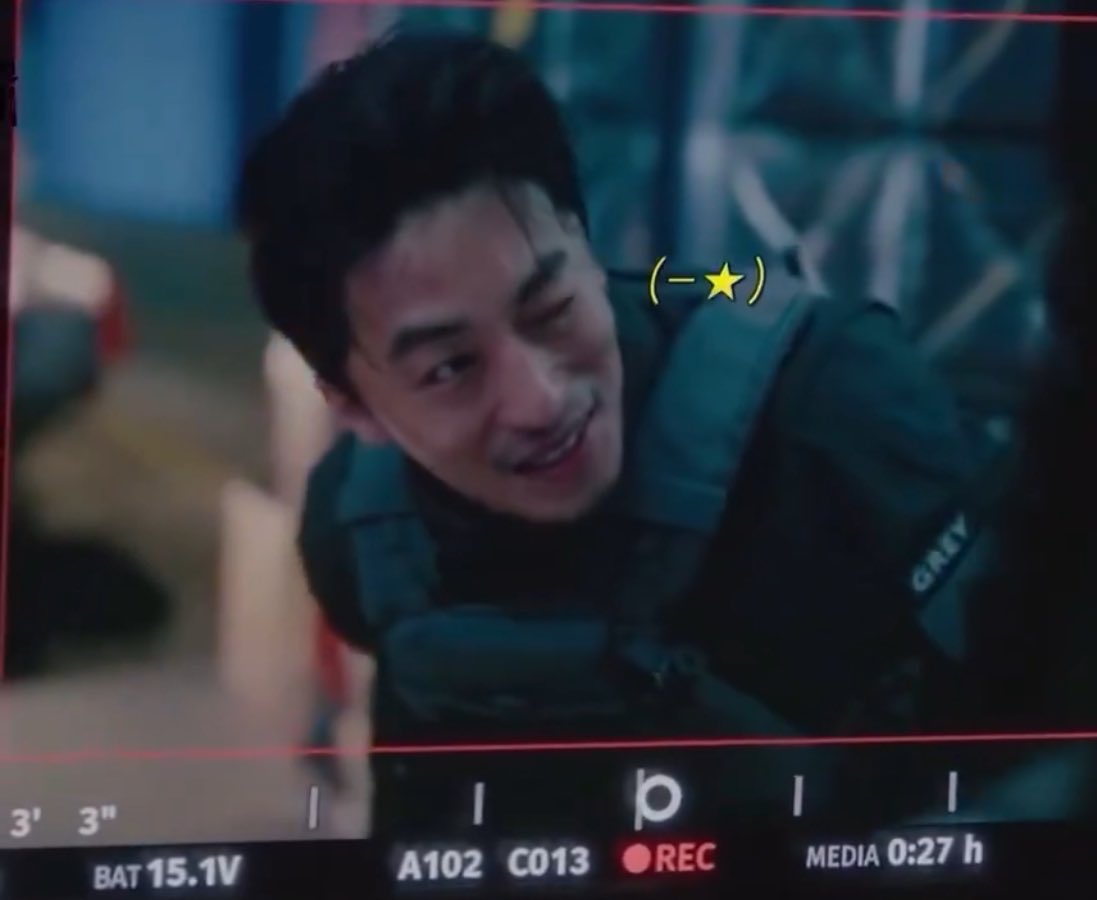 한호열 설강우
둘 다 끼많은 유잼인간인데
약간 결이 다름

에버랜드                                    디팡 디제이 재질
어트랙션 재질