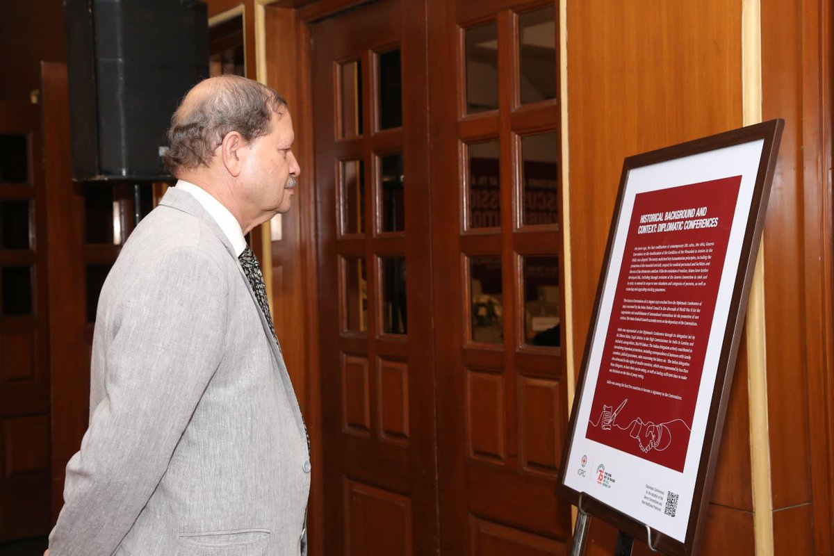USIofIndia's tweet photo. @ICRC @HQ_IDS_India @adgpi @UNinIndia @ICRC_nd @pradeepusi @DefenceMinIndia @UNPeacekeeping @SpokespersonMoD @DefMinIndia some more glimpses of the #panel discussion & #photo_exhibition on “The Geneva Conventions at 75: A Common Heritage of Humanity” by @ICRC
@HQ_IDS_India @ICRC_nd @pradeepusi @kediromarICRC https://t.co/WAqsiNlAgT