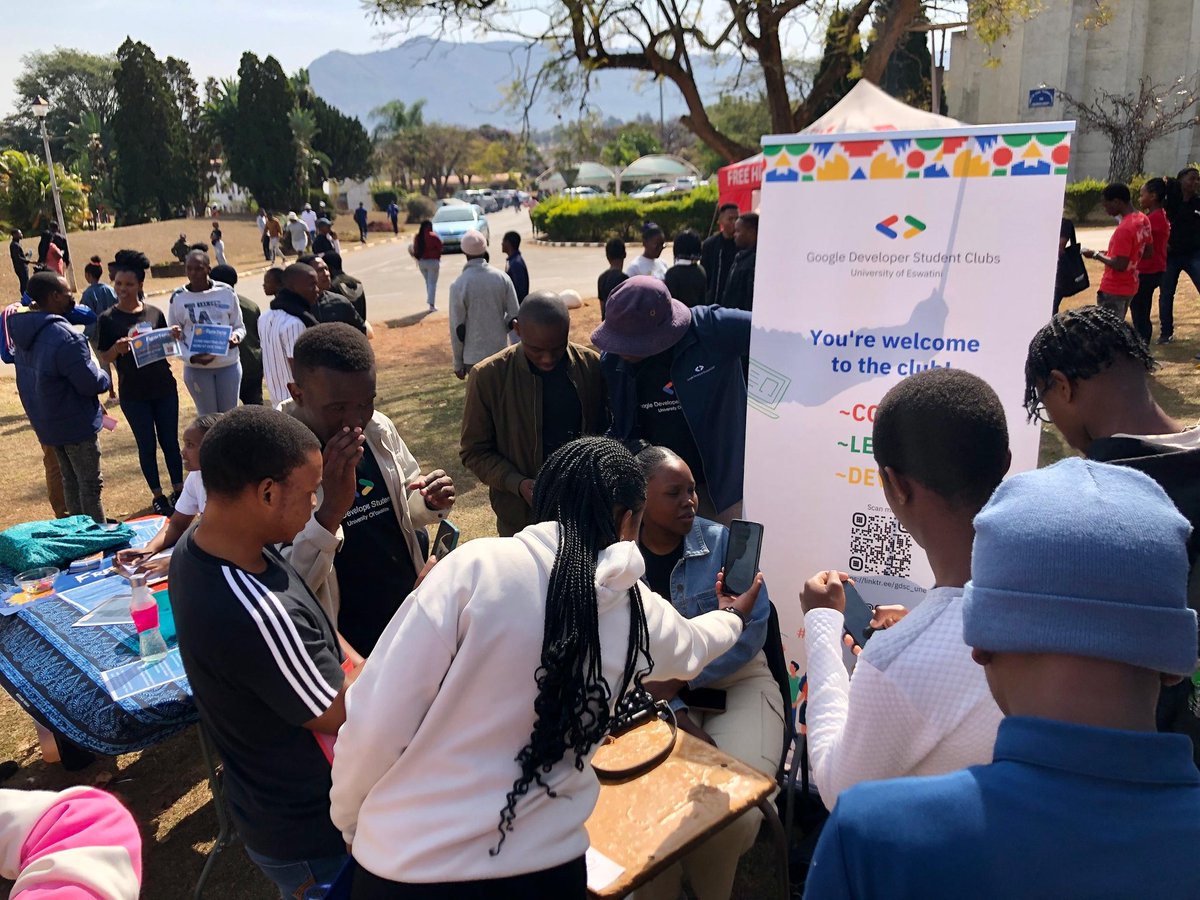GDSCUNESWA's tweet photo. We would like to officially welcome our new members to the club😊...

We have a lot planned for them and excited to be part of this new journey they are taking.
@googledevs
@googleafrica
#gdsc #googlefordevelopers https://t.co/NiziaUc8qk