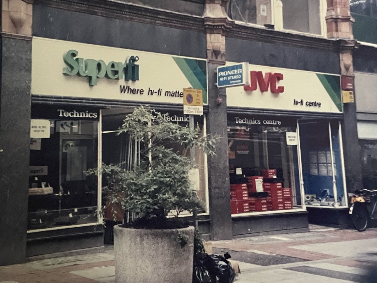 The original Superfi Leeds store on Queen Victoria Street. The store moved to King Edward Street when the Victoria Quarter project put a roof over the street and turned it into a fashion destination. #hifi #hifiaudio #victoriaquarter #superfi