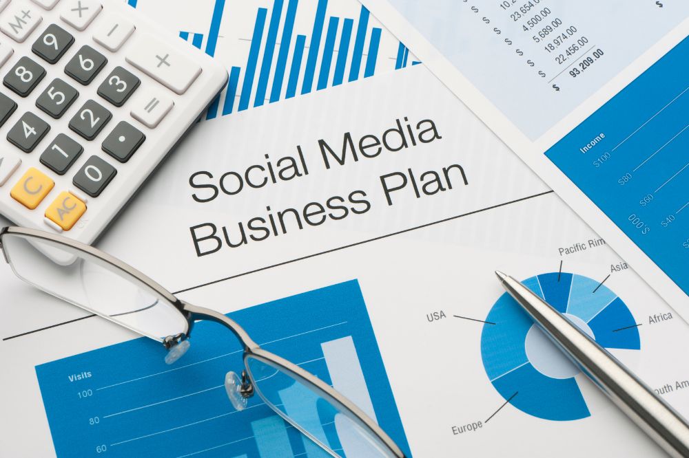 WEUSAMagazine tweet media