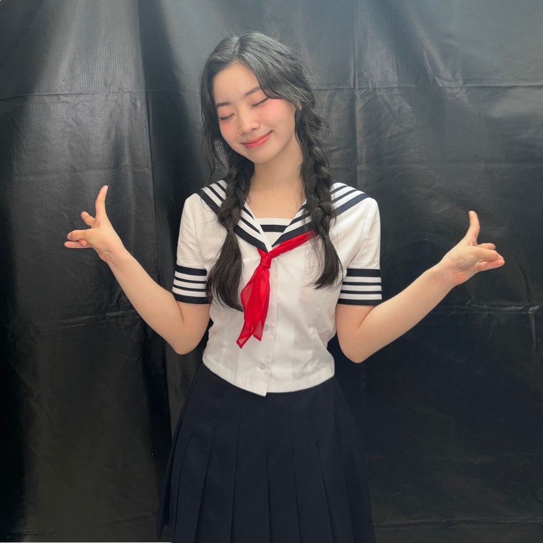 BscbmQn's tweet photo. セーラーダヒョンちゃん好きすぎてしんどい😟
#TWICE #DAHYUN https://t.co/p3dXFNvgBT