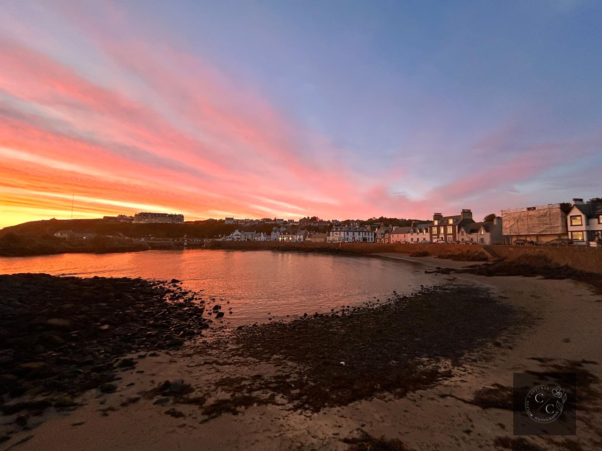 Scottish_Banner's tweet photo. #Portpatrick #sunset❤
Great 📷: @ColfinCaptures
#DGLife #DiscoverSouthScotland #ScottishBanner #Scotland #ThisIsScotland #VisitDumfriesAndGalloway #VisitScotland #LoveScotland #ScotlandIsCalling #BeautifulScotland https://t.co/I3ycM066nv