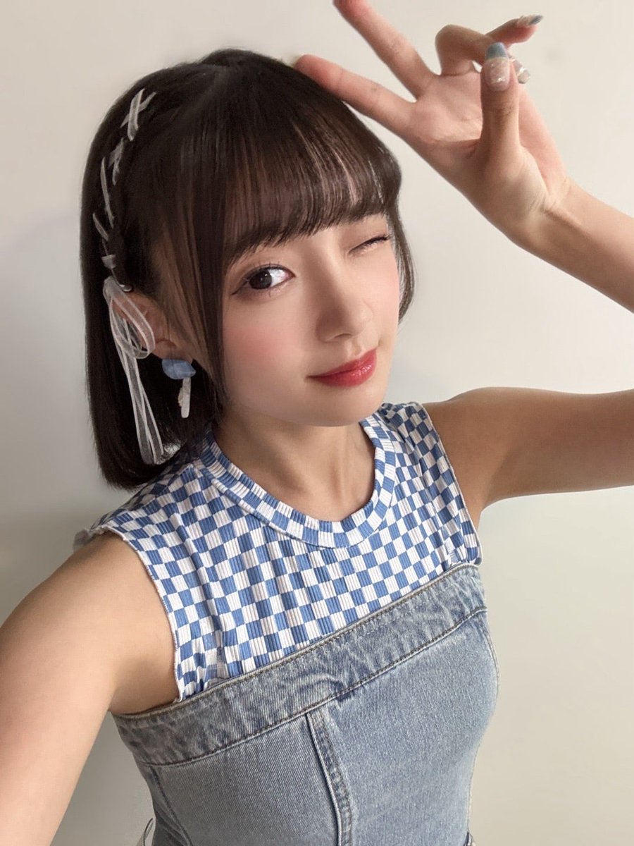 vzeVRgsGdPsS73T's tweet photo. 僕の メンカラ 水色の 推しちゃん達です🩵🩵🩵
かわいかよ~🩵🩵🩵
まどちゃ〜ん🩵
のんた〜ん🩵
りかちゃ〜ん🩵
ゆうちゃ〜ん🩵
広まれ〜🩵🩵🩵
#OCHANORMA
#斉藤円香
#九州女子翼
#花音
#キャナルへ女子翼
#AQUAPLANET
#音乃りか
#IQP研究生
#BadLaB
#森山結友 https://t.co/H52GNoUIuF