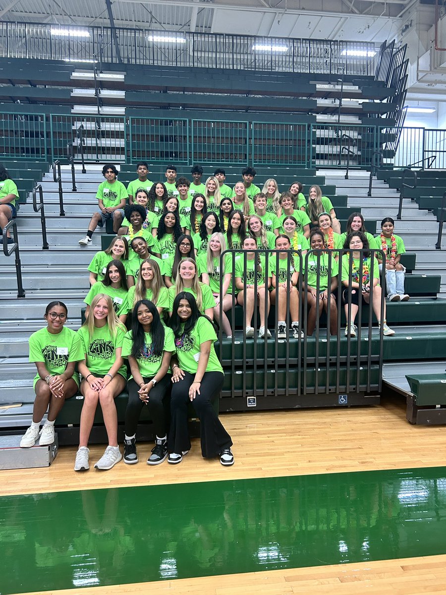 WVLinkCrew's tweet photo. And should out to this awesome group of LINK leaders! We couldn’t be more thankful for your leadership!! https://t.co/qn9JBVxH7b