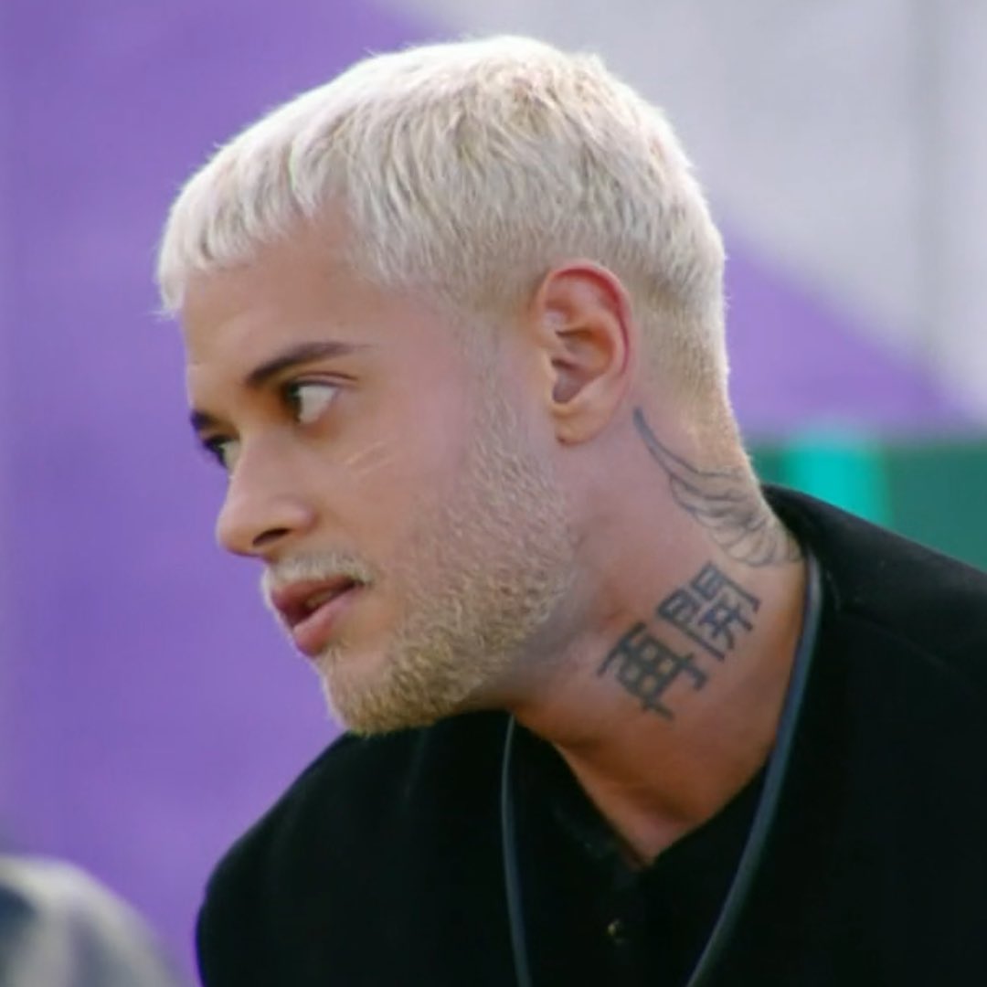 O Nick Cruz, no #EstrelaDaCasa: "A gente tá aqui pra representar milhares de pessoas, então é importante que o Brasil saiba que existem homens trans e eles podem ser artistas e ocupar esses espaços importantes".