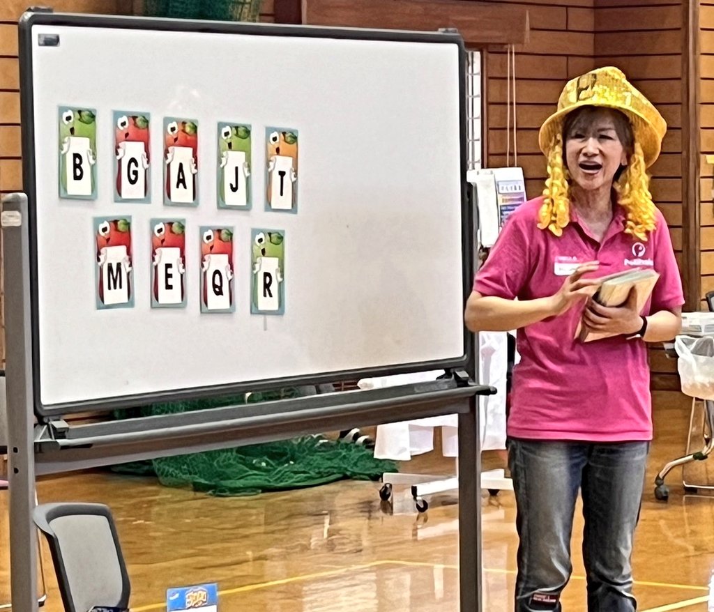 rumipoli's tweet photo. ２年目のわくフェスにもたくさんのお友達が来てくれました。ポリハレっ子の参加にるみ先生も元気100倍💪
『えいご』ってなんか楽しい！、が伝わったかな😍 https://t.co/00eOBMwelf