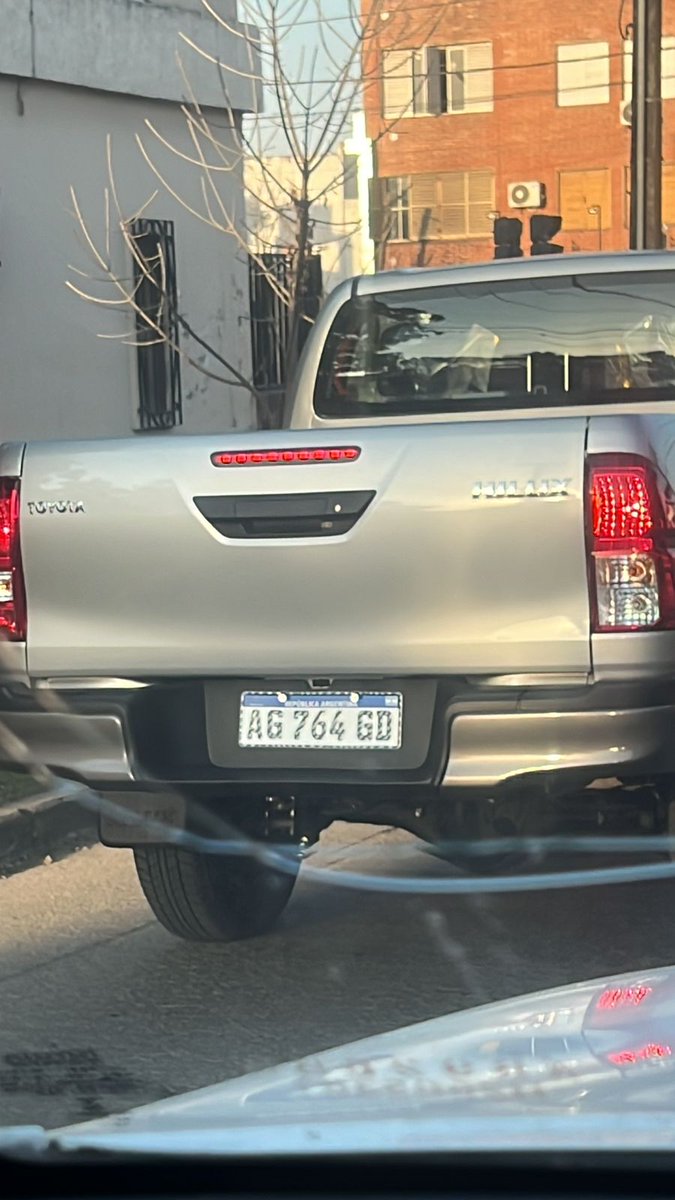 Hublina's tweet photo. @LocosxPatentes lxp!!!!! Decime que punta que aun Rolon no le hace efecto a mi ansiedaaaaa!!! 
AG764!!! https://t.co/ijiRALVQ0y
