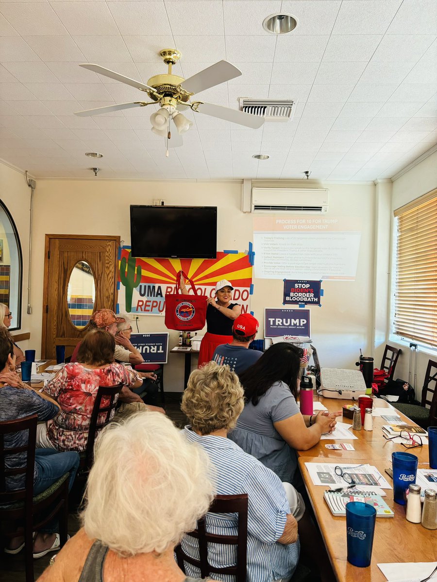 CampaMaIsela's tweet image. Strong Force of Captains during  our Trump Tuesday Training in Yuma County🔥💪🏼 thank you Dr. Ronny Jackson +1️⃣1️⃣ more! To swamp the vote we:
🔑 Equip 
🧑🏻‍🏫 Inform 
💎 Motivate 
🥾 Deploy 
TrumpForce47.com #TeamTrump #AZGOP
